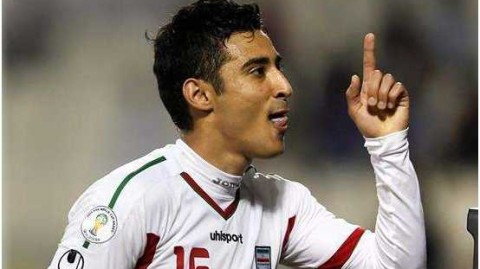 标题：乌龙绝杀！伊朗1-0摩洛哥取世界杯首胜