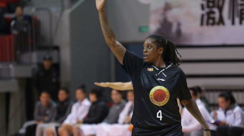 上海女篮主场惨败山东吞首败，六连胜纪录戛然而止