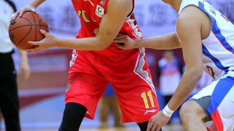 津门虎主场复仇军旅 终结连败送八一十三连败