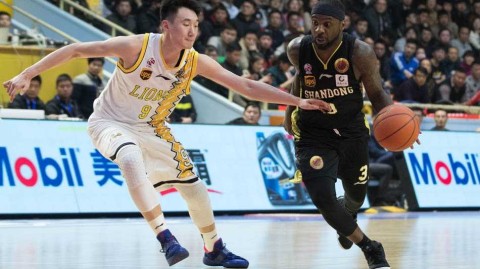 巅峰对决！广厦力克山东豪取七连胜