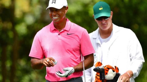 王者归来！老虎伍兹奥古斯塔轻装试场引万众瞩目