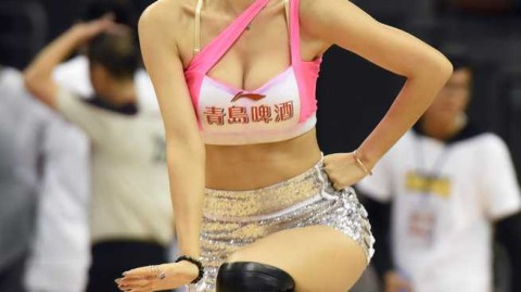 CBA赛场上的炫彩风景线：啦啦队文化与激情的完美融合