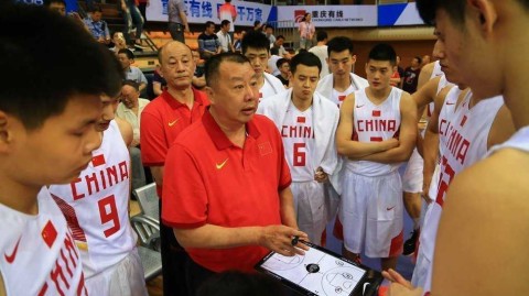 胡金秋内线制霸国奥男篮力克立陶宛取连胜