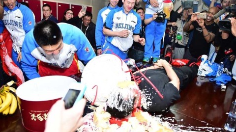 蛋糕大战中的巾帼英雄，那一抹甜蜜的“报复”