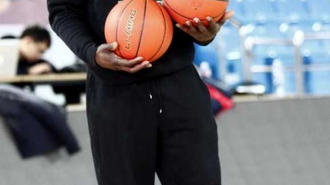 杜锋停赛阴霾下的宏远备战与拜纳姆的伤病疑云