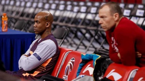 京沪大战前最后的暖阳：老马与他的兄弟们用欢笑蓄力