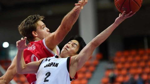 大运会男篮激战：挪威末节爆发力克日本，亚洲劲旅小组赛惜败