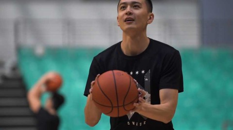 辽篮本溪秣马厉兵，剑指总冠军！郭士强携新援巴斯钟诚全力冲刺新赛季