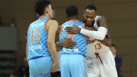 浙江主场力克新疆拿下关键胜利 全队多点开花