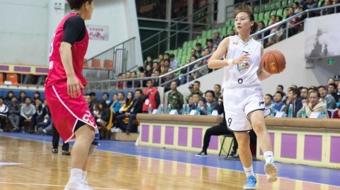 南粤玫瑰主场绽蕾：广东女篮击退新疆豪取关键胜利