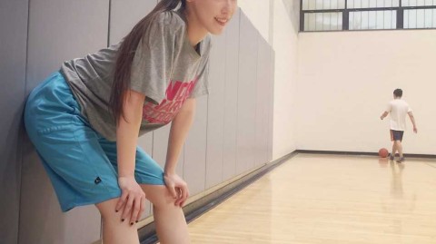 篮球，是留学生活里最亮的底色