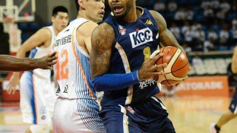 亚洲篮球冠军联赛揭幕战遗憾落败，四川男篮加时惜败韩国劲旅