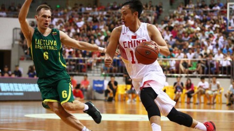 国奥男篮大胜立陶宛：青春风暴中的热血与锋芒