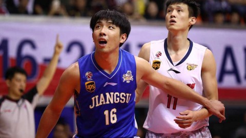 粤媒：阿联隔扣燃爆全场 广东宏远铁血防守显冠军底蕴