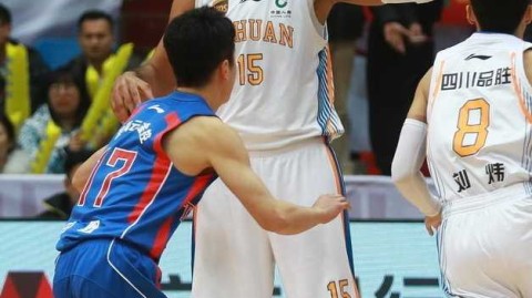 四川主场复仇天津 哈达迪大号两双统治内线