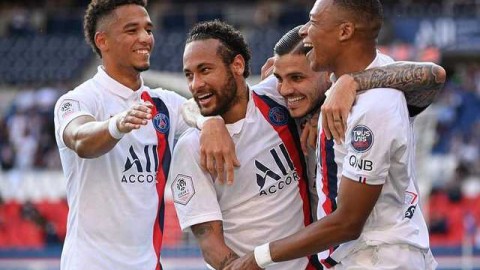 标准列日主场3-1轻取华斯兰德贝弗伦，比利时杯四强在望