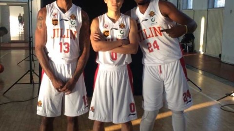 吉林男篮兰韦岩组合那段充满欢笑与战斗的赛季回忆