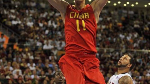 京城夏日篮球记忆：回望九年前那场热血沸腾的八强之战