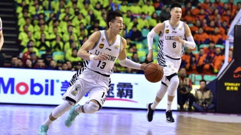 辽篮铁骑激战正酣，郭少领衔群星闪耀赛场瞬间