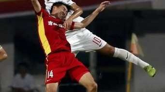 上海海港2-0长春亚泰：谢晖反戈旧主未果，卫冕冠军艰难连胜