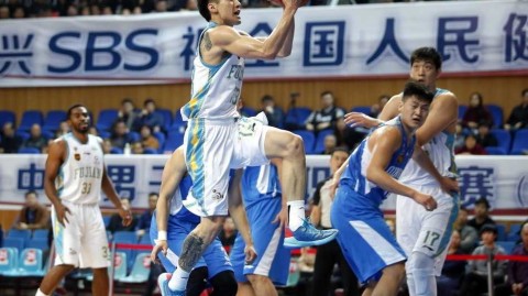 福建双星六十三分闪耀，主场狂胜青岛送对手四连败