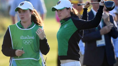 绿茵之外的家庭温情：奥运网球赛场的亲情故事