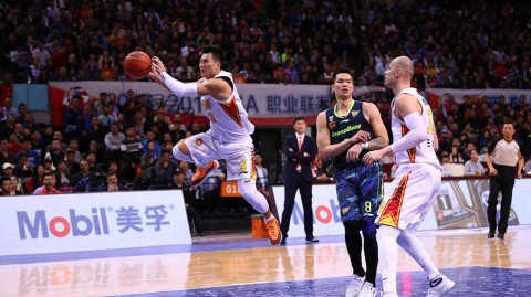 血性与荣耀：回看易建联与广东宏远的铁血战场