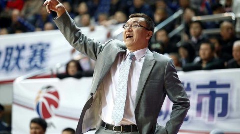 单外援鏖战福建主场掀翻新疆，拉斯·史密斯58分演得分盛宴