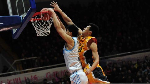 周琦惊天火锅盛宴主导攻防，新疆飞虎力擒山西猛龙