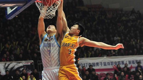 新疆飞虎冠军征程：铁血防守与华丽进攻的冰与火之歌