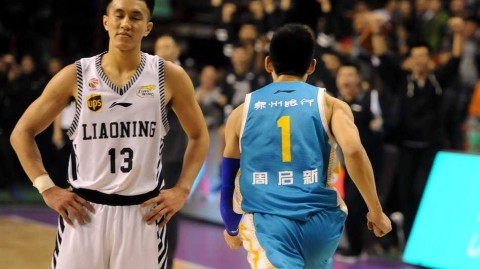 辽篮主场惜败福建：郭艾伦与王哲林的内线肉搏引爆全场激情