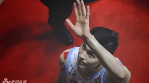 从阿勒泰走出的篮球画家阿不都沙拉木正在描绘属于自己的宏伟蓝图