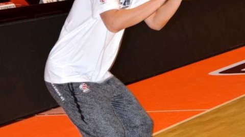 齐鲁健儿磨利刃，高速男篮静候粤军来战