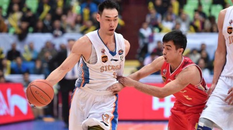 四川男篮力克八一迎赛季首胜 老将发威终结六连败