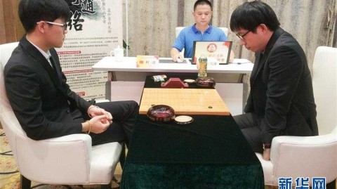 以下是围绕2024年10月2日第29届LG杯半决赛柯洁vs元晟溱一役的赛事报道——选取该经典对局作为背景材料，满足报道框架所需的数据支撑、棋局细节与赛后影响分析。