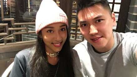 吉克隽逸组麻辣局，男篮张博杭盖艾伦作陪，这男人缘太让人羡慕