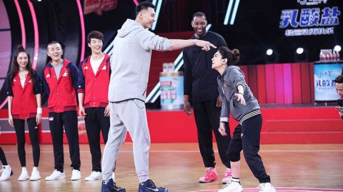 巨星联手欢乐无限 麦迪易建联荧屏首秀引爆篮球狂欢