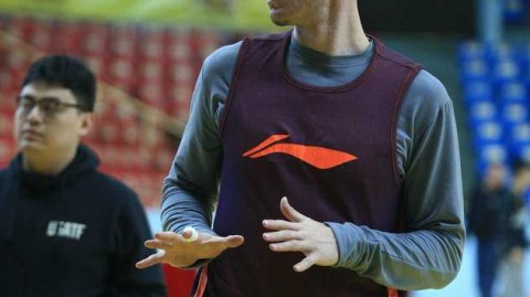 深圳烈豹蛰伏待爆发 炎夏挥汗如雨为新季蓄力