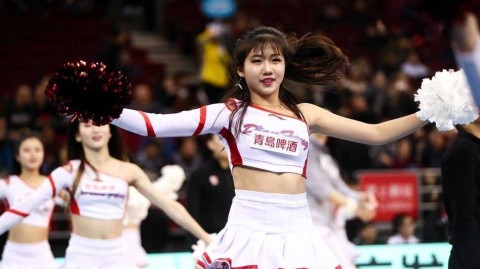 京城篮球宝贝：赛场上跃动的青春与激情