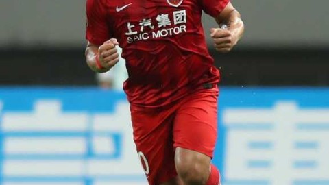 足协杯上港4-0权健，总比分4-3造史诗逆转