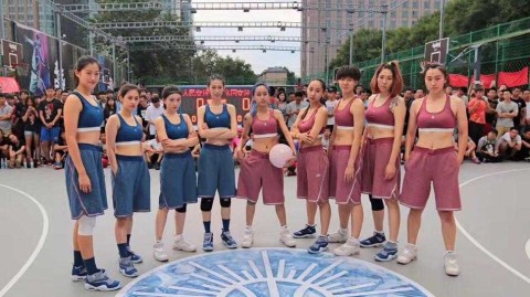 女篮颜值巅峰对决：全国女神队胜出，赛场绽放联名风采