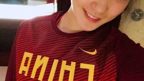 “勒布朗梦”的刚与柔：女篮核心李梦的赛场硬汉本色与场下百变女神风范