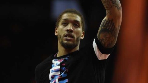 全明星赛前欢乐备战：比斯利炫技、郭艾伦传球、李根恶搞不断