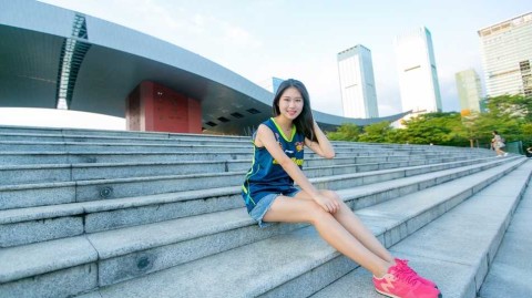 篮球宝贝青春助威，广东队主场喜迎新赛季开门红