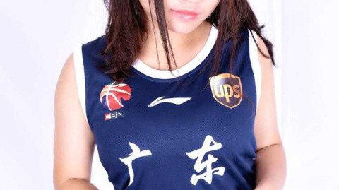 南粤热舞，倾力助威：广东男篮与他的篮球宝贝们