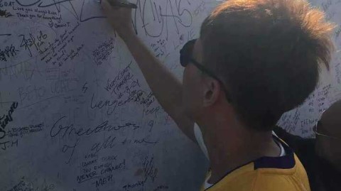 再见科比，再见青春：曾令旭的斯台普斯朝圣之旅