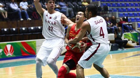 亚洲杯中国男篮大胜卡塔尔郭艾伦三十火力全开胡金秋两双闪耀