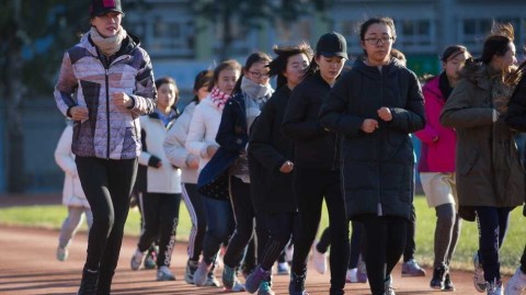 讲台上走来前女篮国手，北科大的篮球课从此不一样