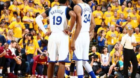 2017年NBA总决赛骑士vs勇士：杜兰特首冠封神，勇士4-1复仇骑士