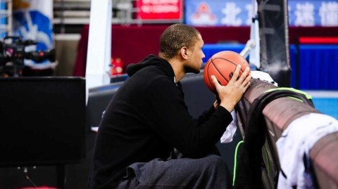 最后的坚持与崭新的征程：北京篮球的那个动荡夏天